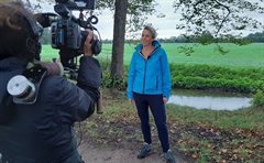 Els Otterman voor de camera in beverweerdselaan