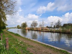 Het wandelpad bij IJsselstein langs de rivier