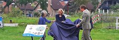 Onthulling van het bord in park Oudegein met Hoogheemraad Constantijn Jansen op de Haar