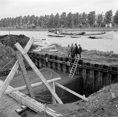 Gemaal Galecop in aanbouw in 1964