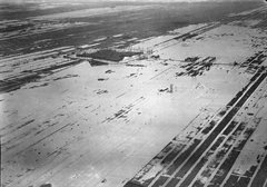 Fort Ruigenhoek bij Utrecht in een zee van water in 1926