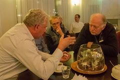 Projectbeheerder Martin van de Beek in gesprek met betrokken inwoners