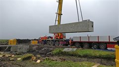 Plaatsen stuw en vispassage